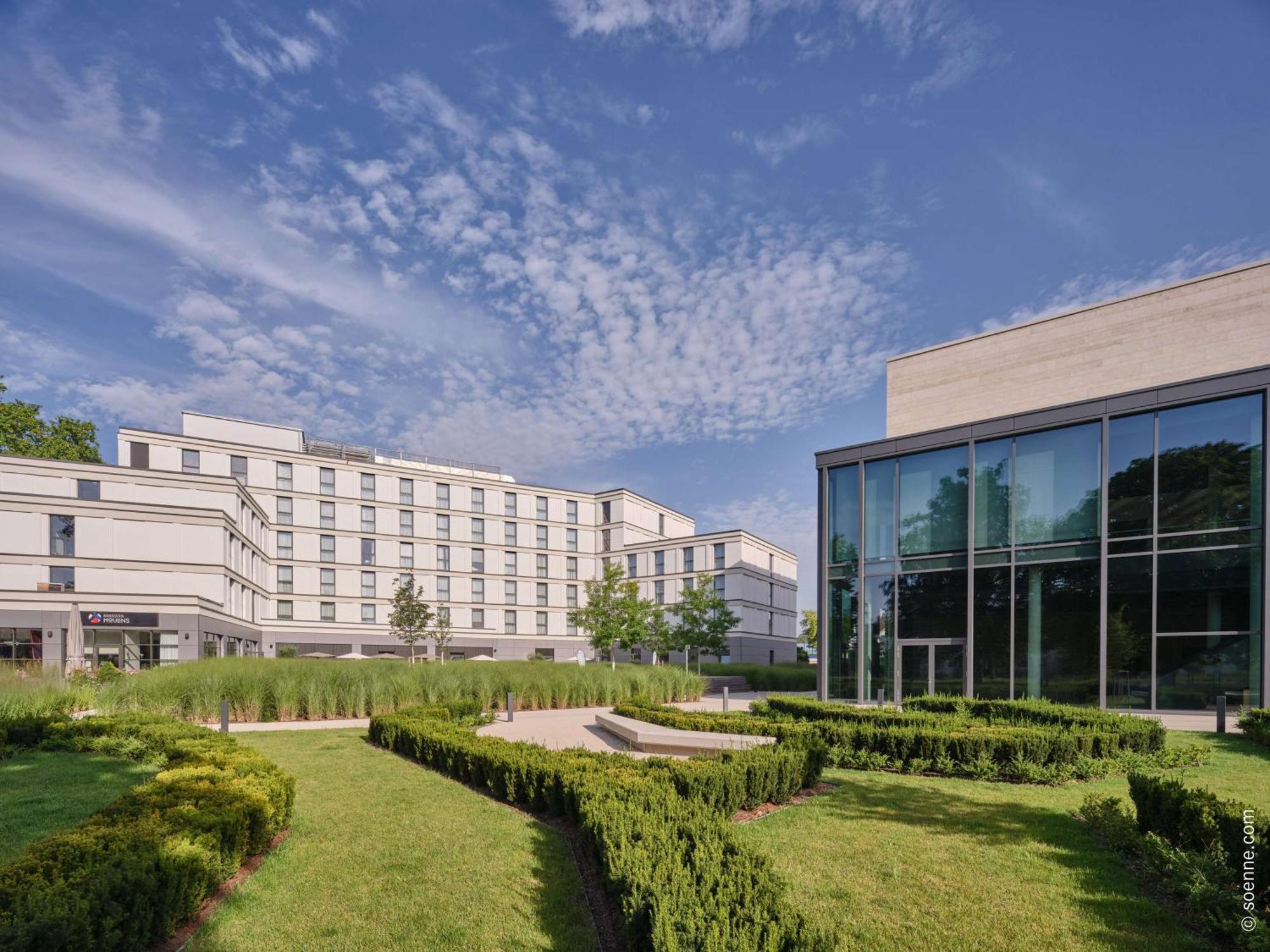 Dorint Parkhotel Frankfurt / Бад-Фільбель Екстер'єр фото